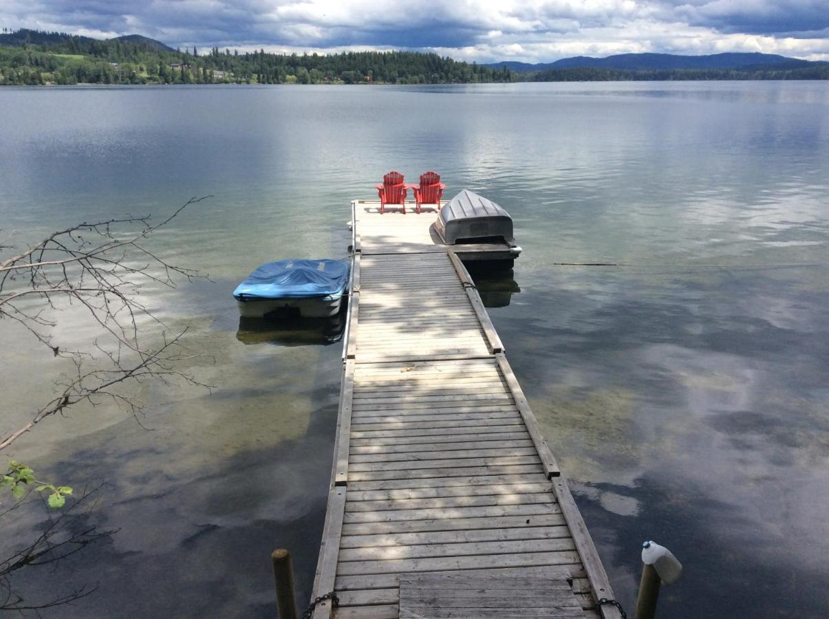 Little Black Bear Lodge/B&B Bridge Lake Exteriör bild